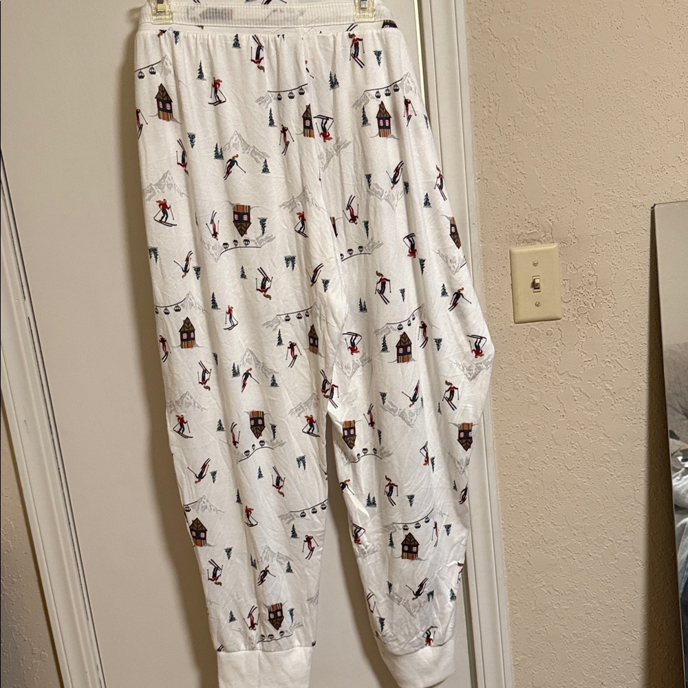 Women's White Ski Print Pajama Pants - Picture 5 of 7